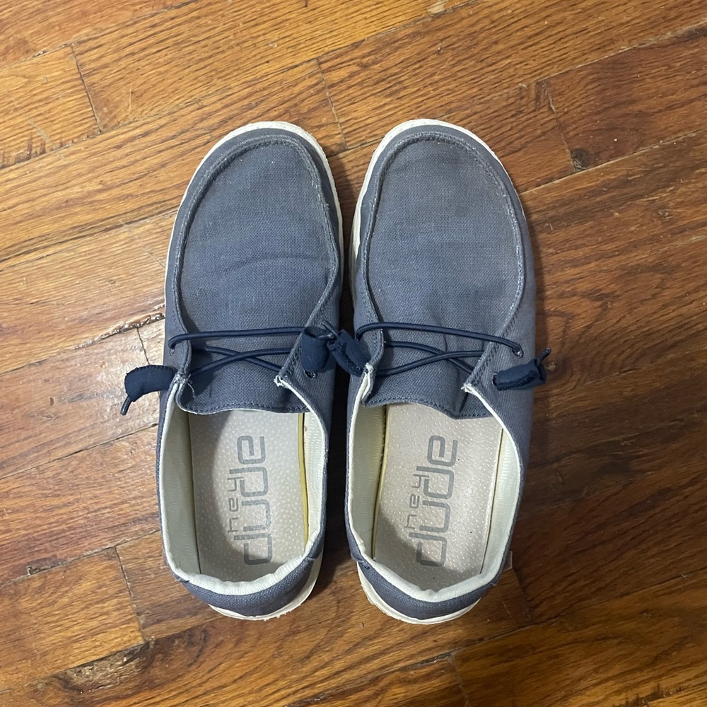 Hey Dude 8 Women’s Wendy Navy Canvas Slip-On Shoes